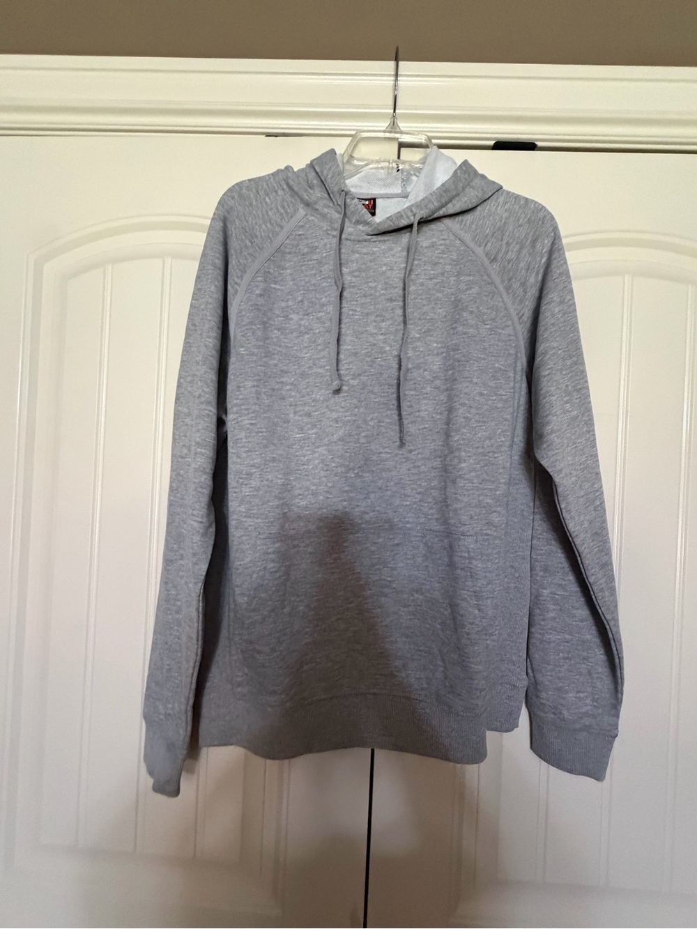 NWT! Men's Lightweight Gray Hoodie Sweatshirt size Medium